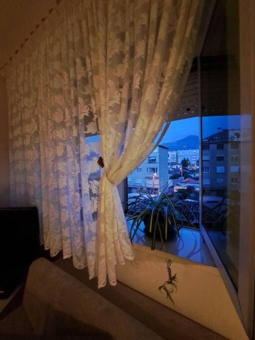 Quiet, Cozy, Luminous Apartment ティラナ エクステリア 写真